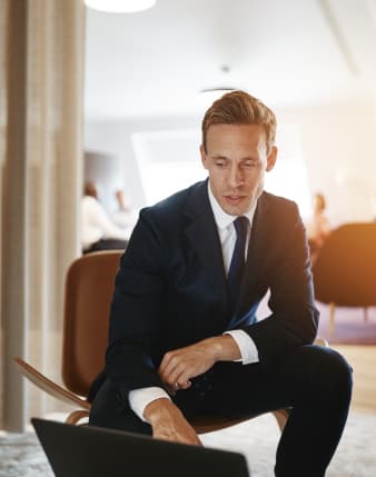 Insurance consultant